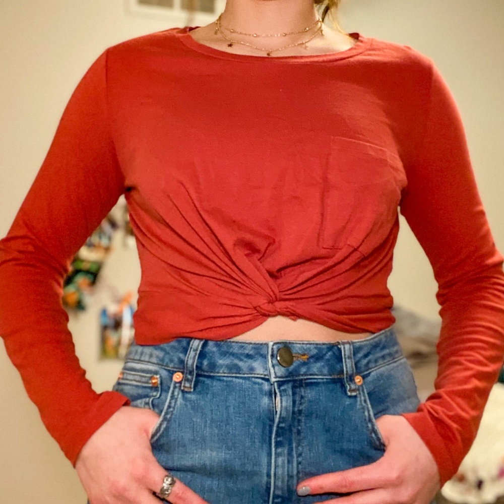 Forever 21 Long-sleeve Twisted Front Top